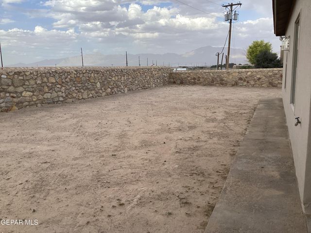 5925 Speyside Drive, Sunland Park, NM 88063