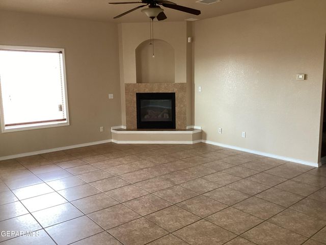5925 Speyside Drive, Sunland Park, NM 88063