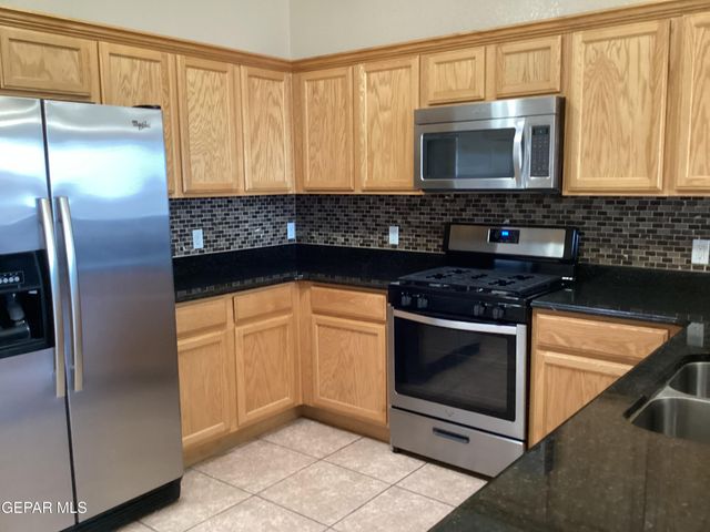 5925 Speyside Drive, Sunland Park, NM 88063