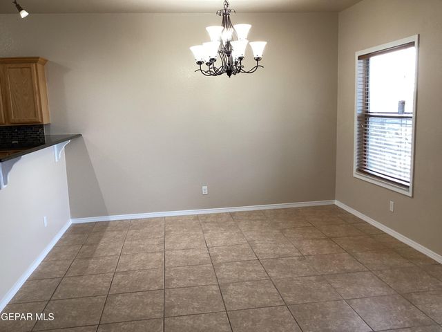 5925 Speyside Drive, Sunland Park, NM 88063