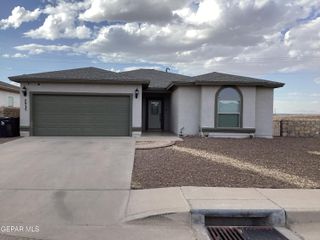 5925 Speyside Drive, Sunland Park, NM 88063