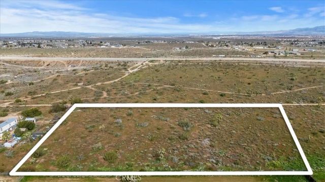 11161 Mesa, Hesperia, CA 92344