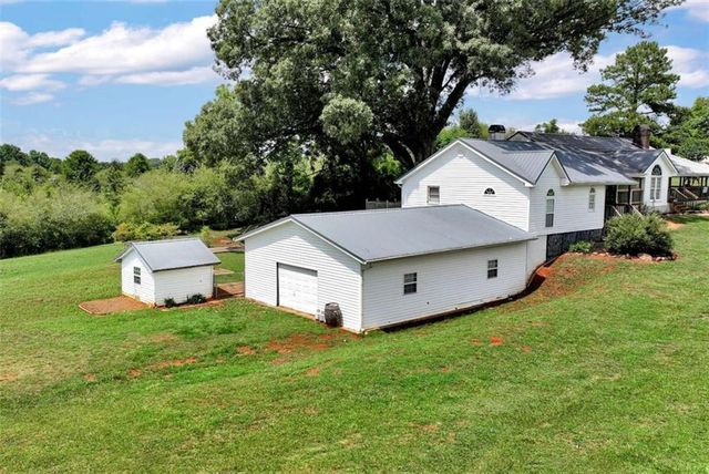 6009 Holly Springs Road, Pendergrass, GA 30567