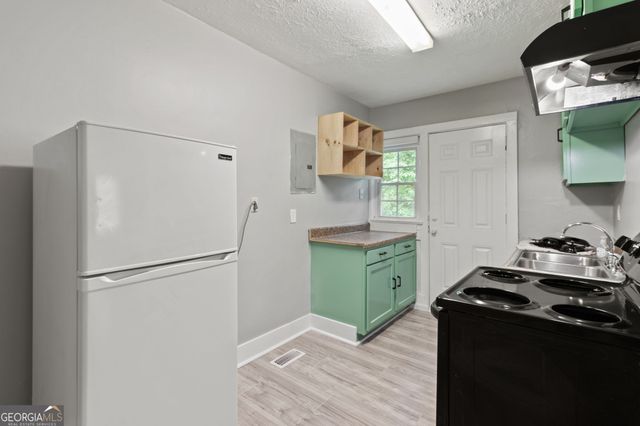 181 Holderness Street SW, Atlanta, GA 30314