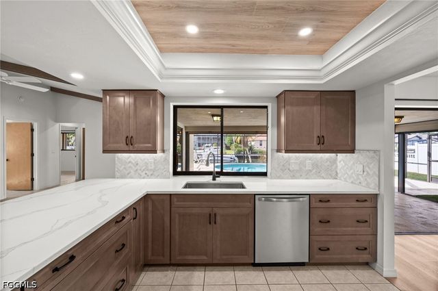 1216 SW 53rd ST, Cape Coral, FL 33914