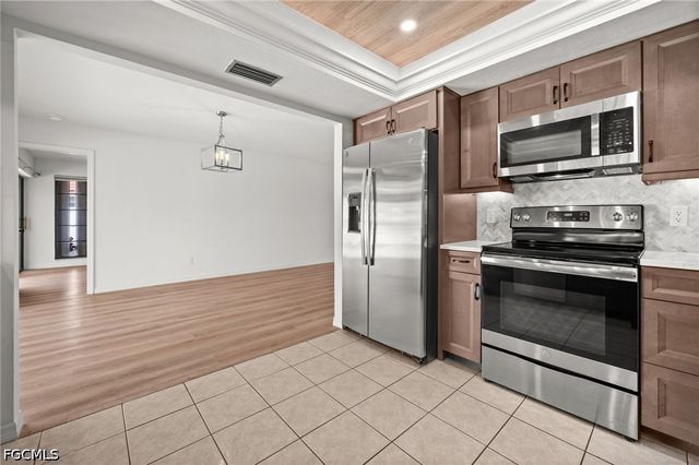 1216 SW 53rd ST, Cape Coral, FL 33914