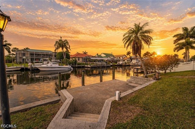 1216 SW 53rd ST, Cape Coral, FL 33914