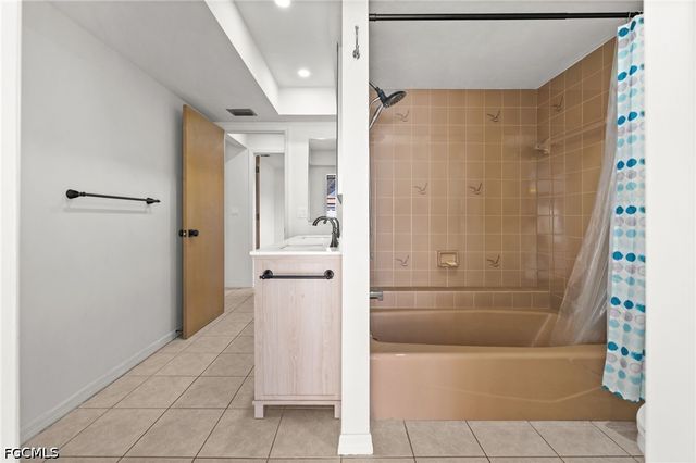 1216 SW 53rd ST, Cape Coral, FL 33914