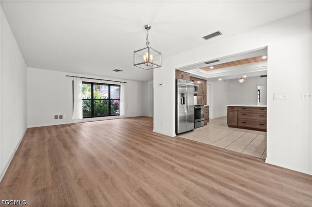 1216 SW 53rd ST, Cape Coral, FL 33914