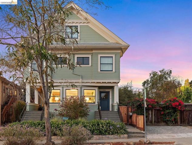 2259 Derby St, Berkeley, CA 94705