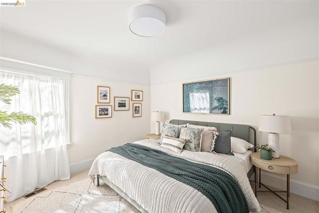 2259 Derby St, Berkeley, CA 94705