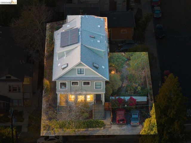 2259 Derby St, Berkeley, CA 94705
