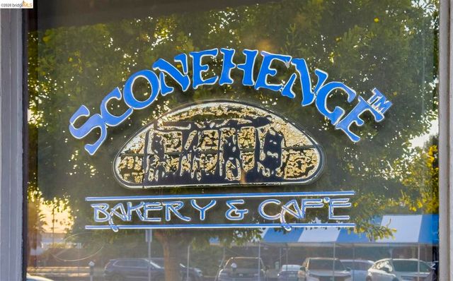 2259 Derby St, Berkeley, CA 94705