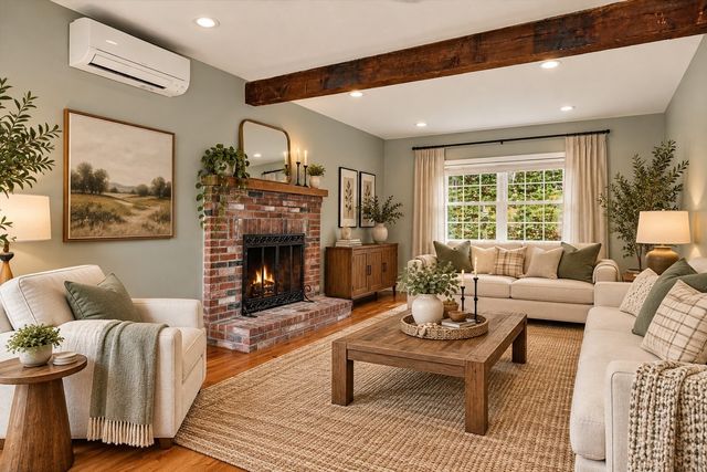 588 Main St, West Newbury, MA 01985