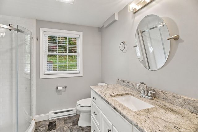 588 Main St, West Newbury, MA 01985