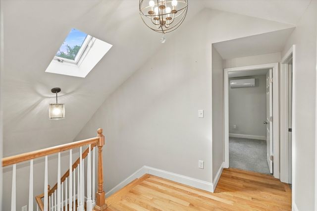 588 Main St, West Newbury, MA 01985