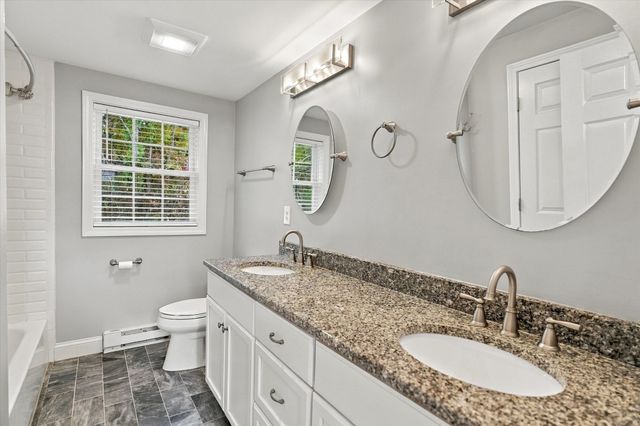 588 Main St, West Newbury, MA 01985
