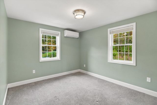 588 Main St, West Newbury, MA 01985