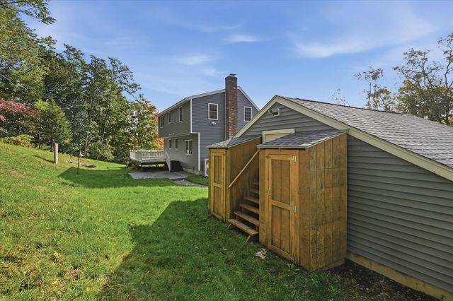 588 Main St, West Newbury, MA 01985