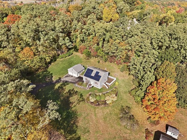 588 Main St, West Newbury, MA 01985