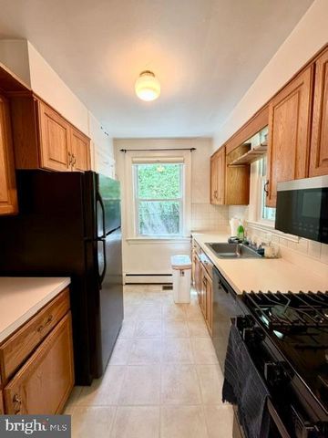 811 FOREST GLEN RD, Silver Spring, MD 20901