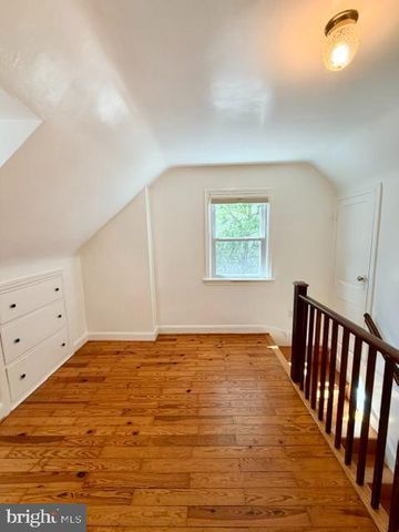 811 FOREST GLEN RD, Silver Spring, MD 20901