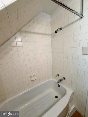 811 FOREST GLEN RD, Silver Spring, MD 20901