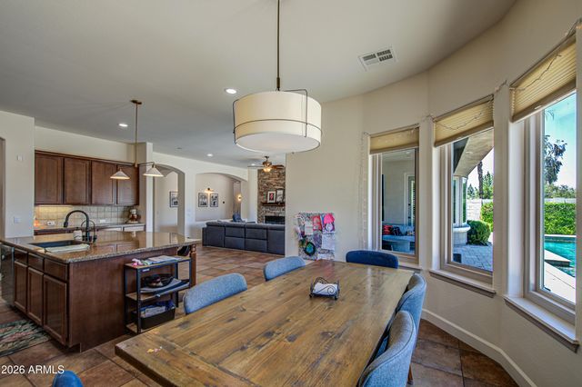 4136 E WOODSIDE Way, Gilbert, AZ 85297
