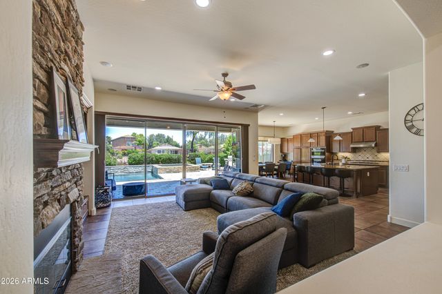 4136 E WOODSIDE Way, Gilbert, AZ 85297