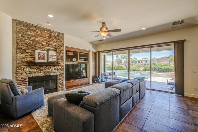 4136 E WOODSIDE Way, Gilbert, AZ 85297