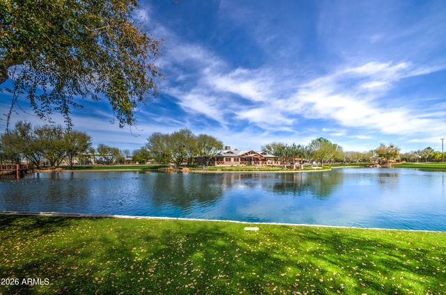 4136 E WOODSIDE Way, Gilbert, AZ 85297