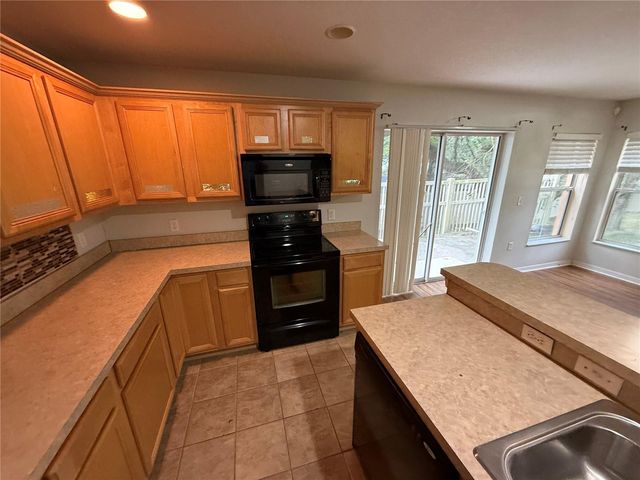 4521 LIMERICK DRIVE, Tampa, FL 33610