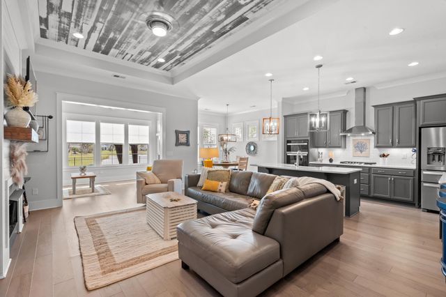 960 Longwood Bluffs Circle, Murrells Inlet, SC 29576