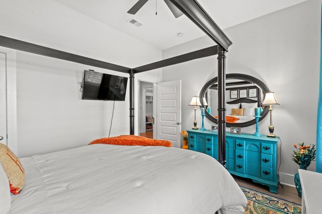 960 Longwood Bluffs Circle, Murrells Inlet, SC 29576