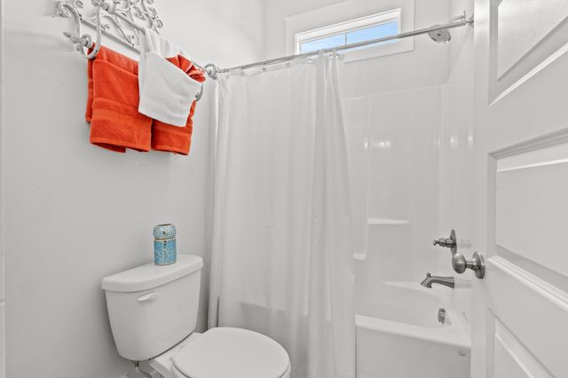 960 Longwood Bluffs Circle, Murrells Inlet, SC 29576