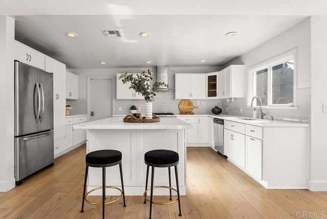 3866 Alta Mesa Drive, Studio City, CA 91604