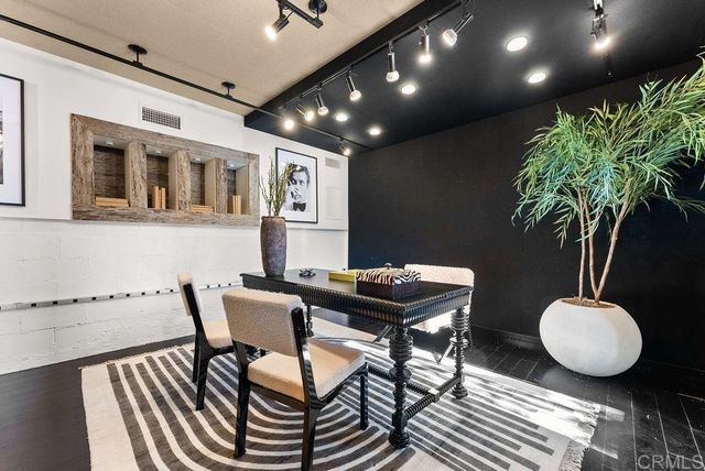 3866 Alta Mesa Drive, Studio City, CA 91604