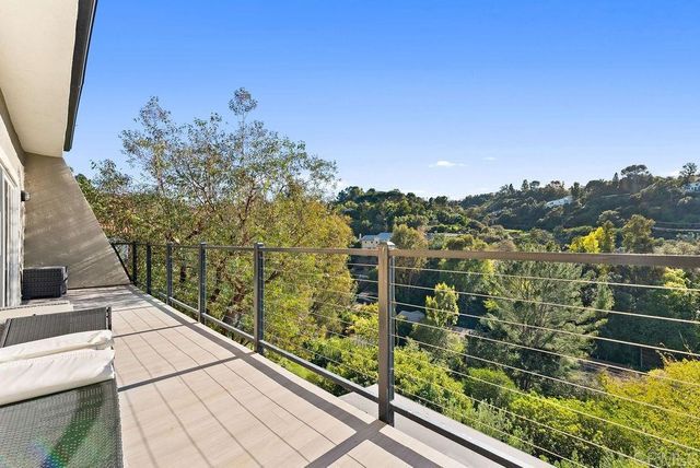 3866 Alta Mesa Drive, Studio City, CA 91604