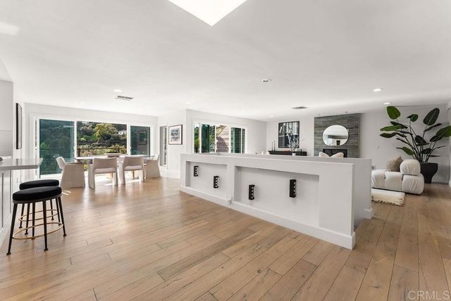3866 Alta Mesa Drive, Studio City, CA 91604