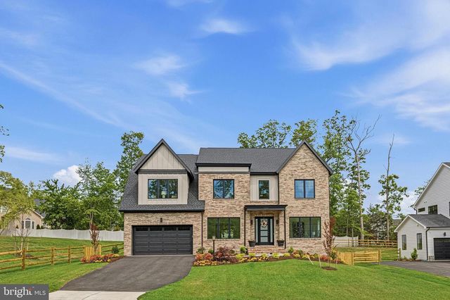 9205 FRANKS POINT LN, Lorton, VA 22079