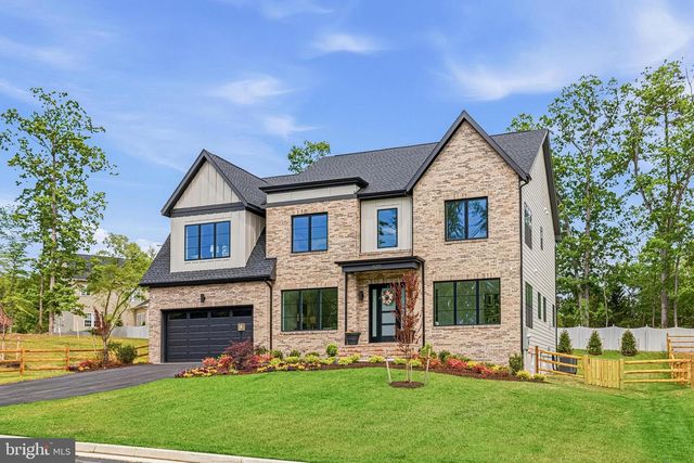 9205 FRANKS POINT LN, Lorton, VA 22079