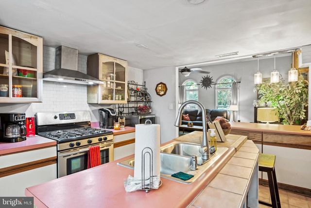 13640 COLLINS POND RD E, Georgetown, DE 19947