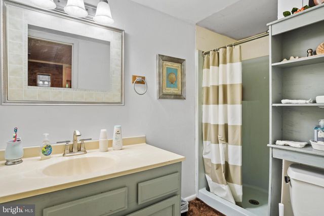 13640 COLLINS POND RD E, Georgetown, DE 19947