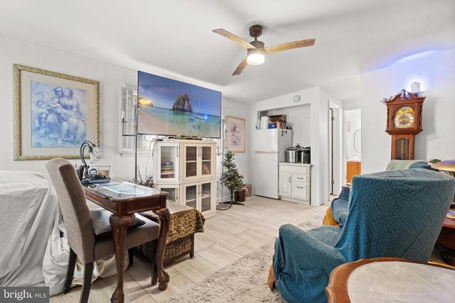 13640 COLLINS POND RD E, Georgetown, DE 19947