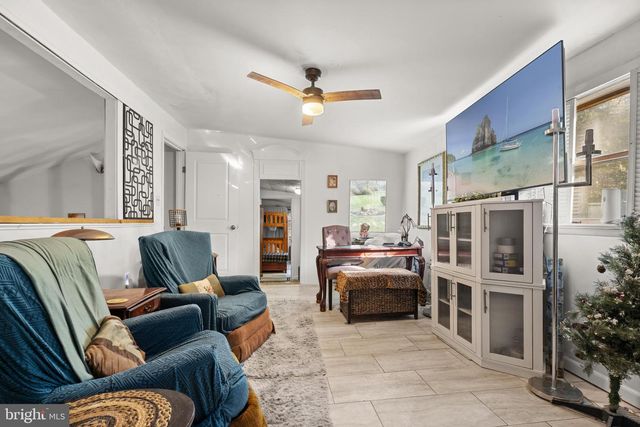 13640 COLLINS POND RD E, Georgetown, DE 19947