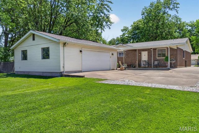 1339 Virginia Drive, Ellisville, MO 63011