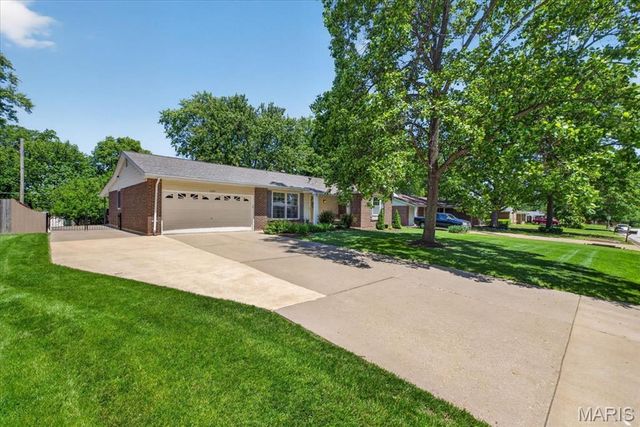 1339 Virginia Drive, Ellisville, MO 63011