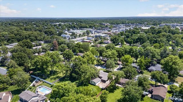 1339 Virginia Drive, Ellisville, MO 63011