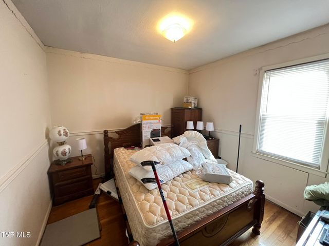 2461 Bradley Street, Bristol, VA 24201