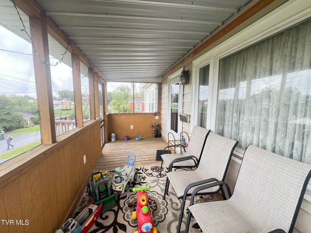 2461 Bradley Street, Bristol, VA 24201